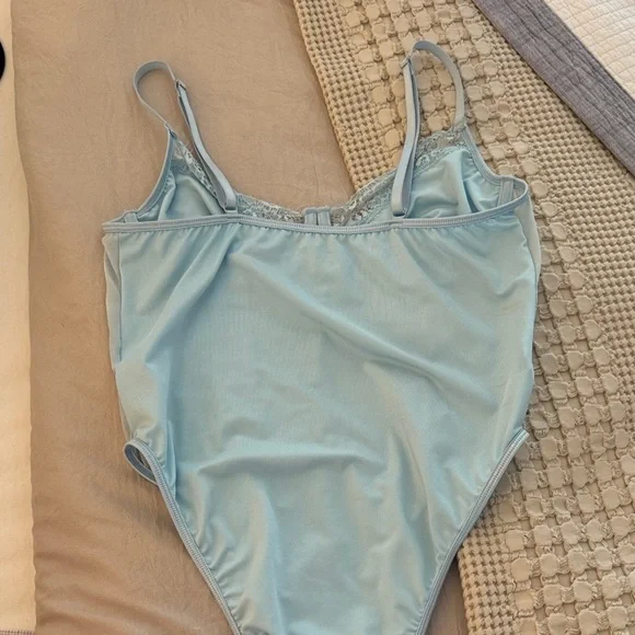 Light Blue Lace Bodysuit - Picture 5 of 5